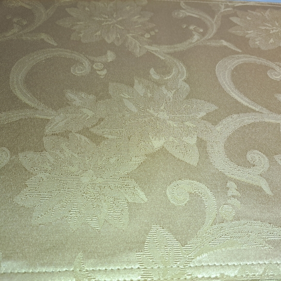 Holiday At Home Placemats Set of 7 - Picture 4 of 7